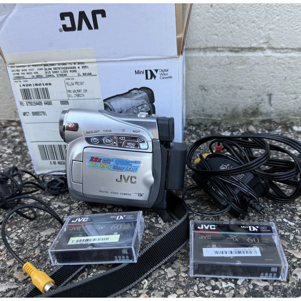 JVC GR-D244U Mini-DV Camcorder Video Camera Open Box Battery Charger Cables More